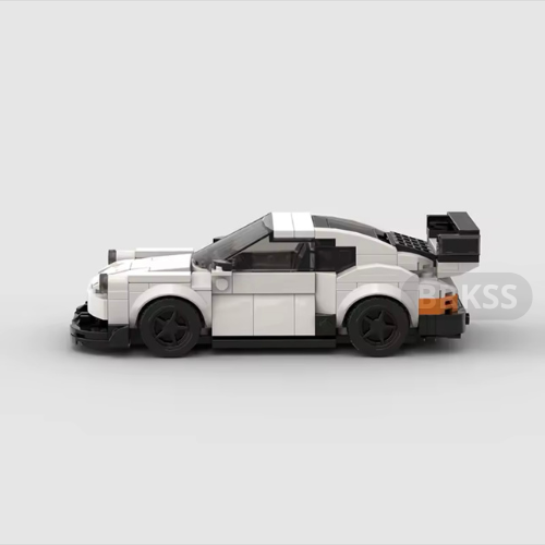 Porsche 911 RWB | White Edition